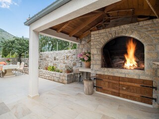 Yard with barbecue