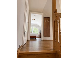Flur zu beiden Schlafzimmern