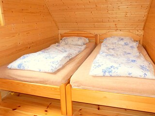 Schlafzimmer mit 2 Einzelbetten