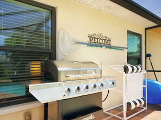 in dem Ferienhaus steht ein Grill  für Sie bereit