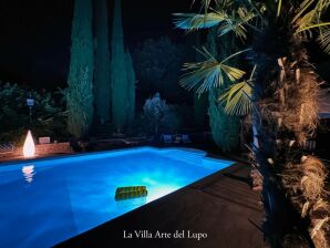 Apartamento vacacional Fortuna del Lupo holiday apartment with pool and view