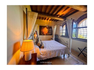 wo Birds one Room  .La Villa Arte del Lupo