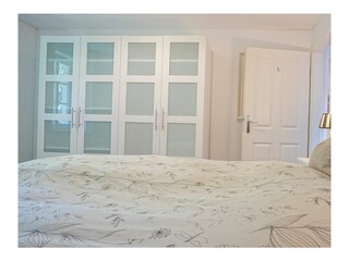 Kleiderschrank