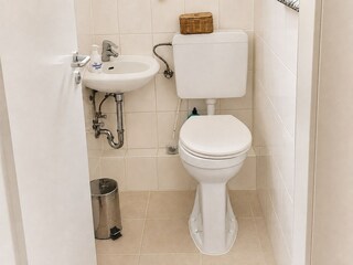 Separates WC 1