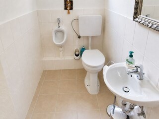 Separates WC 2
