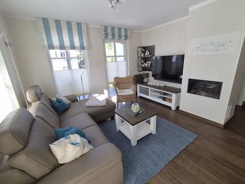 Ferienwohnung Schloonblick