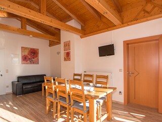 eat - in kitchen