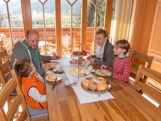 eat - in kitchen