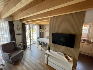Smart TV mit Teufel-Soundbar