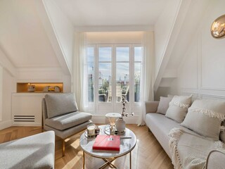 Apartment Paris  8