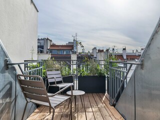 Apartment Paris  64