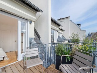 Apartment Paris  65