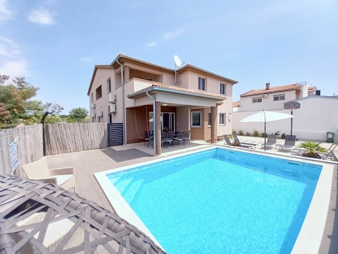 Holiday apartment Skare