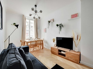 Apartment Paris  8