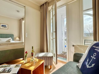Apartment Sellin Features 25