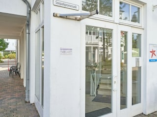 Apartment Sellin Features 27