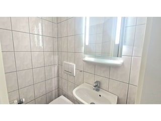 Apartment Sellin Features 27