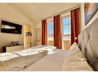 Apartment Sellin Features 24