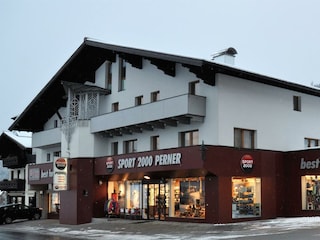 Appartement Sport Perner und Sportgeschäft-Skiverleih