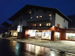 Sport Perner Flachau Bluehour
