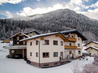 Haus Traninger im Winter