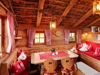Esstisch mit Divan