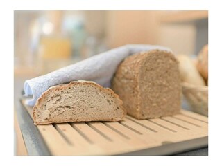 frisches-brot-fruehstueck-gross
