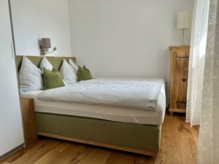 Boxspringbett im Schlafzimmer