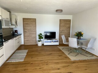 Wohnzimmer + Küche