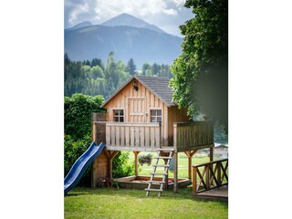 Die Ringdorferin Spielhaus2
