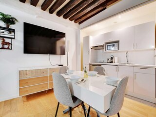 Apartment Paris Features 10