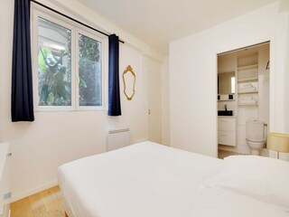Apartment Paris Features 14