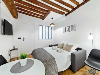 Apartment Paris  8