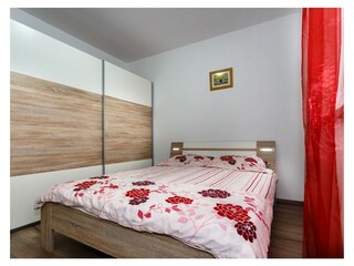 Bedroom with a french bed