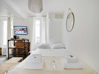 Apartment Paris  8