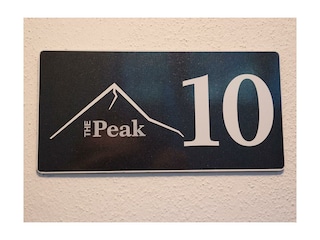 78-The Peak Top 10
