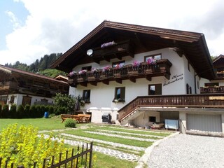 house and garden july