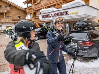 2022-02-28-Hotel-Langeck-Maria-Alm-by-Michael-Groe
