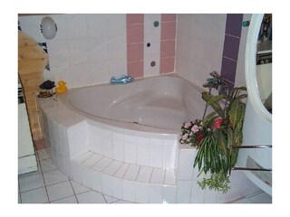 Große Badewanne