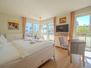 12 in der Villa Maria