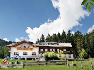 Kramlhof-by-myNests-Apartment-und-Zimmer-Ramsau-am