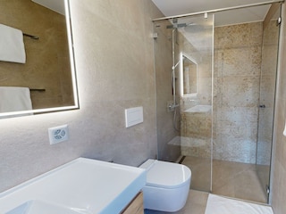 Wohnung 8 - Badezimmer 1_1