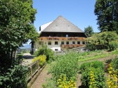 Hof mit Bauerngarten