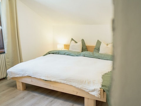 Midis Apartment