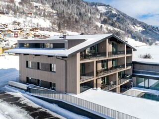 Emma Deluxe Aparthotel