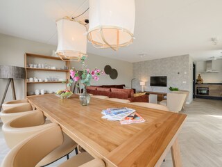 Villa Heeg Features 9