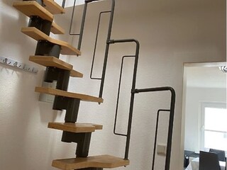 Treppe zum Dachgeschoss
