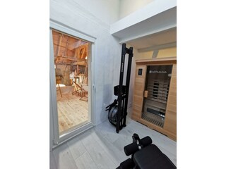 Fitnessraum mit Infrarotsauna Refugium 29a