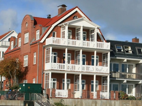 Ferienwohnung Gästehaus "Gorch Fock" Wohnung 1 mit direktem Meerblick!