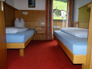 Schlafzimmer2